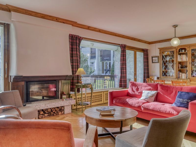 Appartement 4 chambres avec balcon, cheminée, piscine et tennis, proche centre de Megève FR-1-453-4 - Megève
