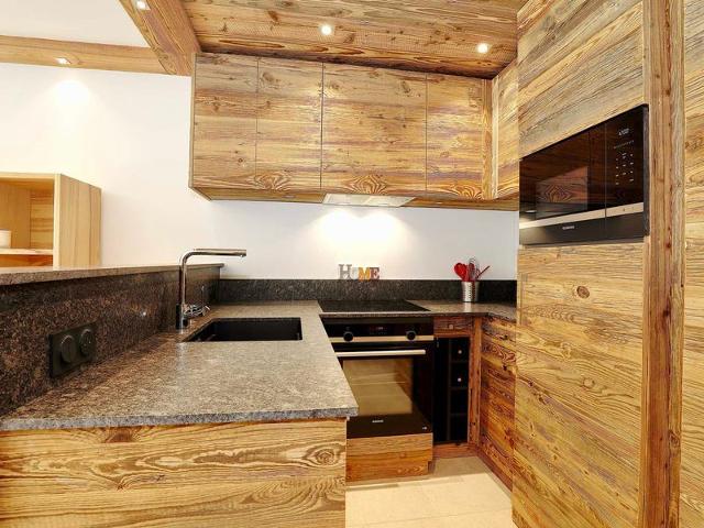 Appartement rénové à Courchevel 1850, skis aux pieds, 4-6 pers, parking, wifi, balcon FR-1-575-108 - Courchevel 1850