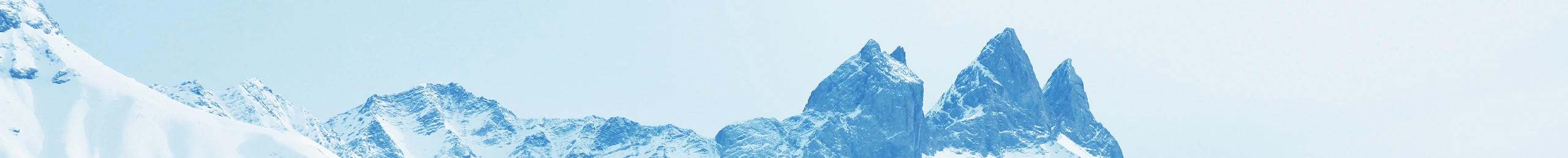 paysage de montagnes enneigées