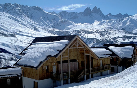Vue sur une partie de la station de ski d'Albiez Montrond