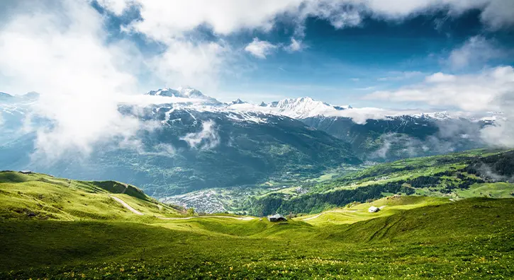 Vue aérienne sur le massif des Ecrins
