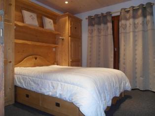 zzz CH050-3C - Blanche Neige 2 - Le Grand Bornand