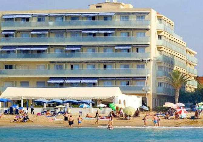 Chambre 2/3 personnes Pension complète - Hôtel Ramblas Miramar *** - Calafell