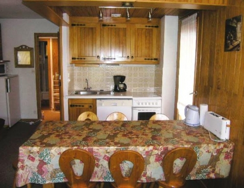 zzz - POLSET - EN GARNET/244 - Méribel Centre 1600 