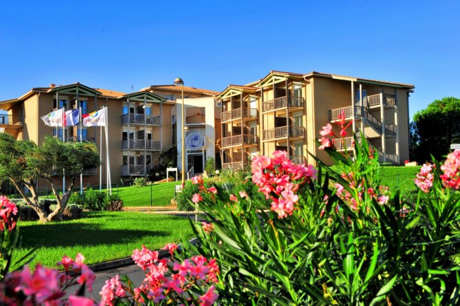 Chambre 2 personnes - Club Vacanciel de Saint Pierre la Mer 2* - Saint Pierre La Mer