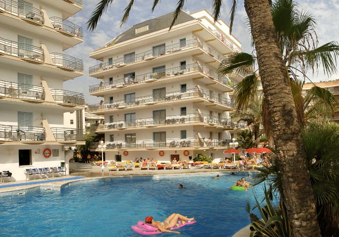 Chambre Standard 2/4 personnes (max 3 adultes) - Hôtel Alhambra *** - Santa Susanna
