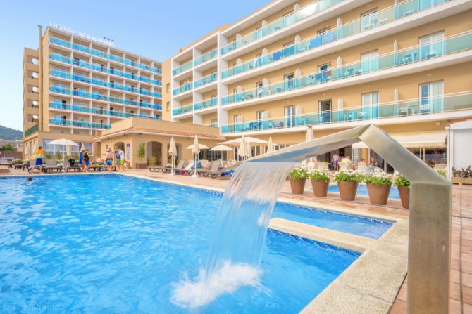 Chambre 2/4 personnes Vue Piscine - Hôtel Alegria Maripins 4* - Malgrat de Mar