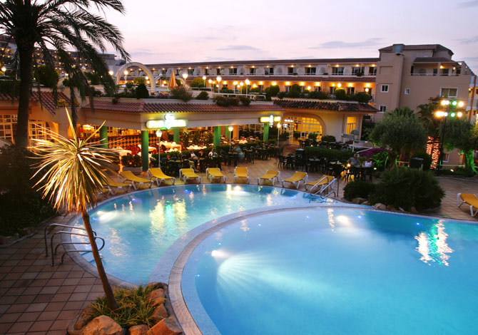Suite Fam 2/5 pers demi-pens VP AN - Guitart Gold Central Park Resort & Spa 4* - Lloret de Mar