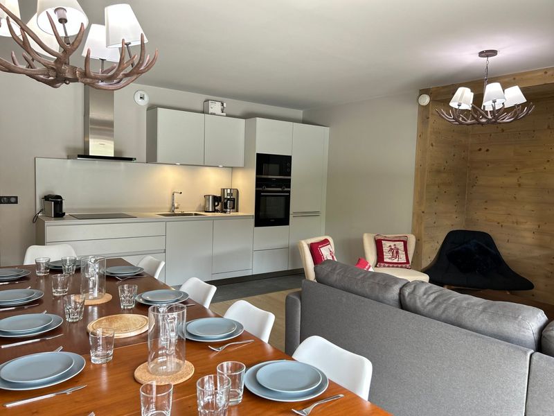 zzz - Appartement neuf aux Gets, au pied des pistes et du centre, avec terrasse et services inclus FR-1-62 - Les Gets