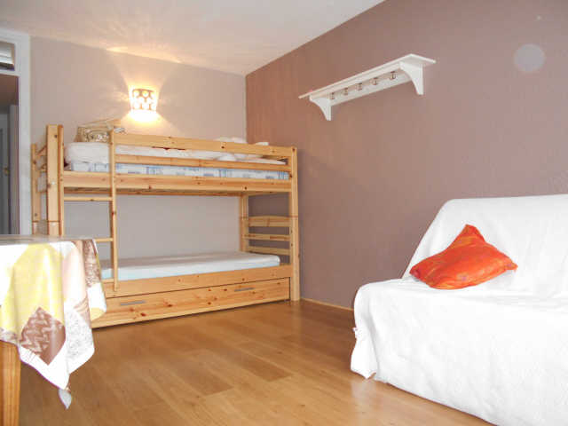 zzz Vue foret 108MEL - Melezen 58266 - Vars