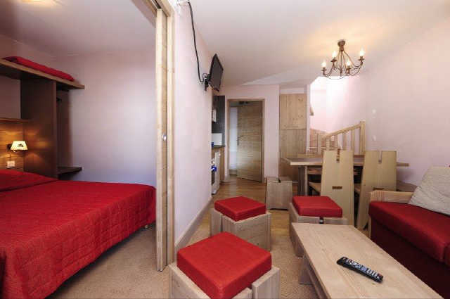 zzz Vue Pistes ANT710 - antares 61795 - Risoul 