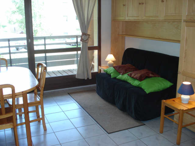 zzz Vue Rue CHE103 - Jardin Alpin 53138 - Serre Chevalier 1400 - Villeneuve