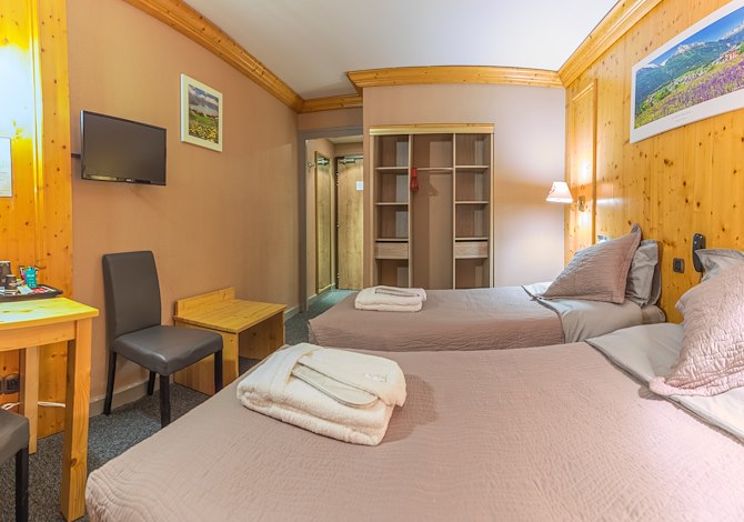 Chambre 2 personnes Lits twin - Hôtel Alpazur 3* - Val Cenis Lanslebourg