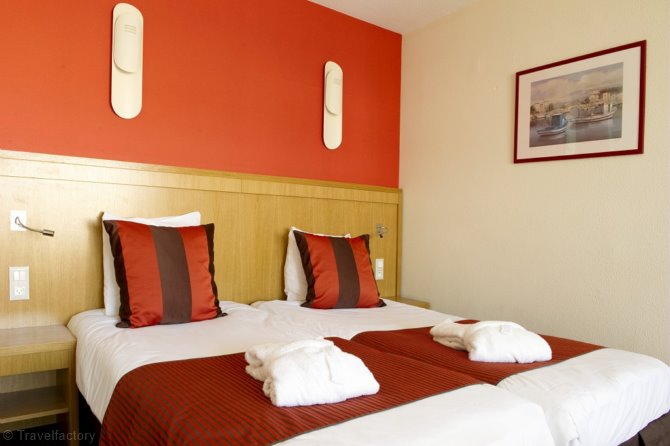 Chambre 3 personnes x 2 Communicantes - Club Vacances Les Jardins de l'Atlantique 3* - Talmont Saint Hilaire