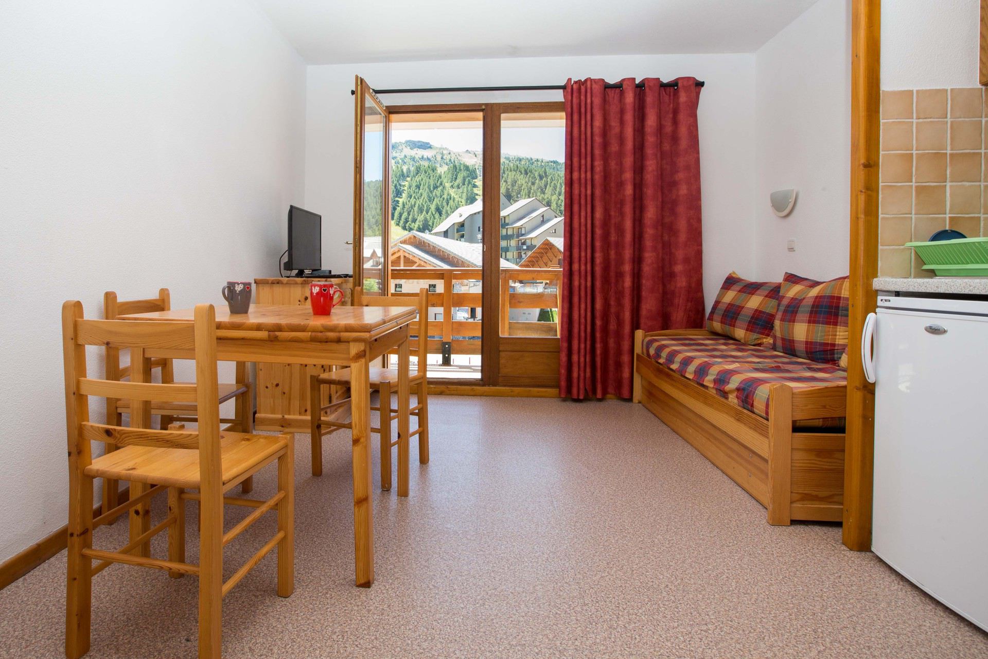 2 pièces 6 personnes Standard HB105 - Appartements L'horizon BLANC - La Joue du Loup
