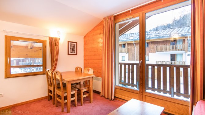 3 Pièces 4/6 personnes - Résidence Vacanceole ~ Les Chalets de la Ramoure - Valfréjus