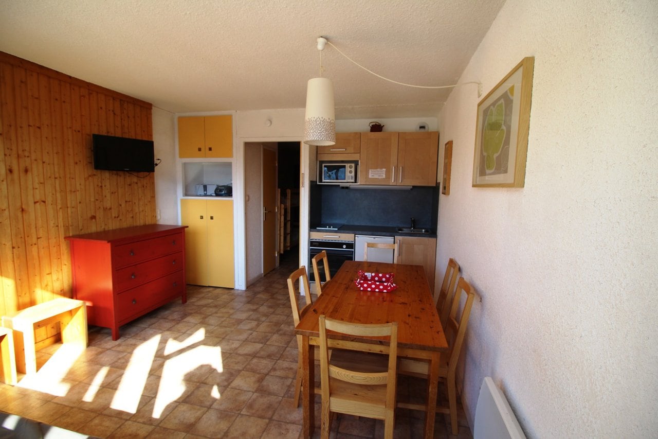 Studio cabine 6 personnes - Appartement Silenes AEO009-538 - Auris en Oisans