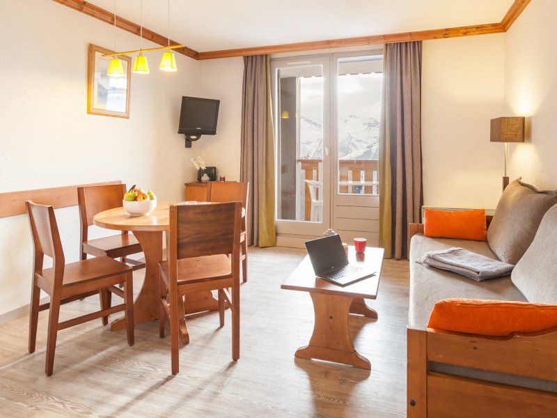 Studio 4 personnes - 1 coin nuit - Rénové - Pierre & Vacances Résidence Les Bergers - Alpe d'Huez