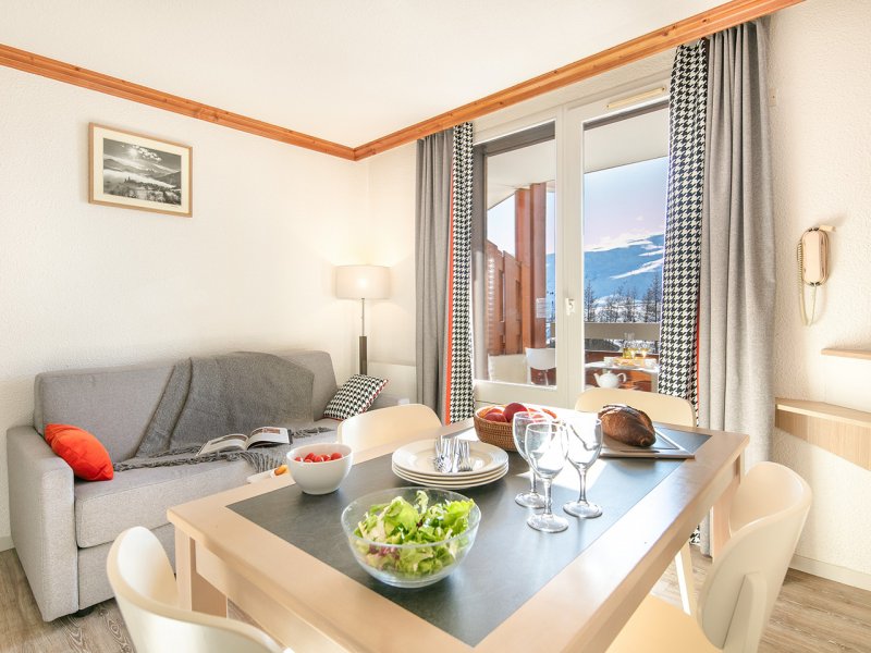 Appartement 6 personnes - 1 chambre + 1 coin nuit - Rénové - Pierre & Vacances Résidence Les Bergers - Alpe d'Huez