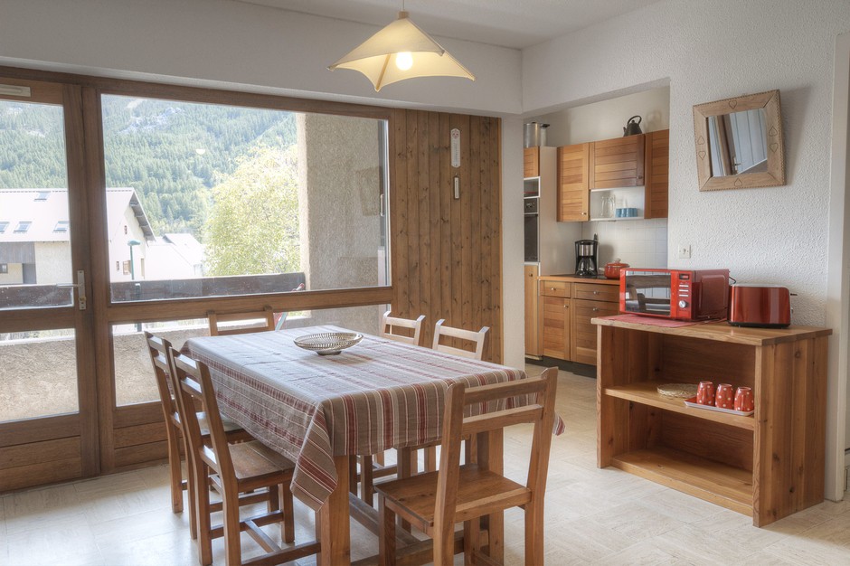 2 pièces 6 personnes Classique HAR2 - Appartements rochebrune - Serre Chevalier 1500 - Monêtier Les Bains