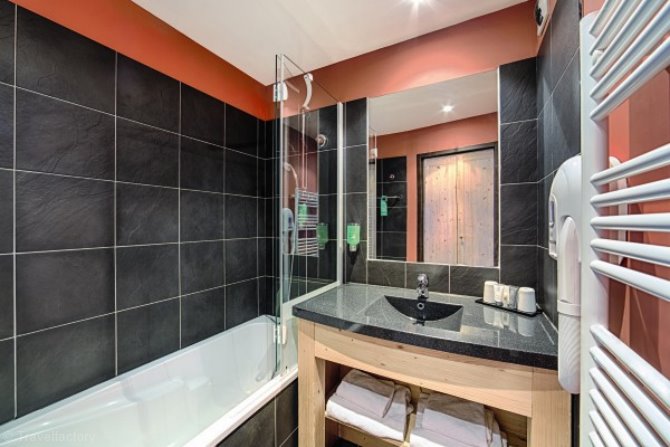 Chambre 3 personnes Privilège (2ad&1enfant) Pension Complète - Hotel Les Menuires Les Bruyères - Les Menuires Bruyères