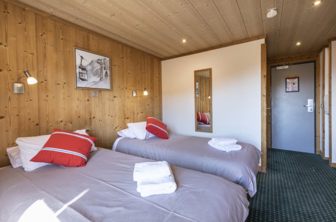 Chambre Twin standard - Hôtel Lagrange Vacances Escapade 3* - Alpe d'Huez