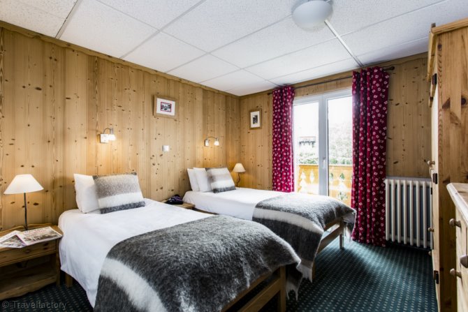 Chambre twin supérieure avec vue pistes Petit déjeuner - Hôtel Lagrange Vacances Escapade 3* - Alpe d'Huez