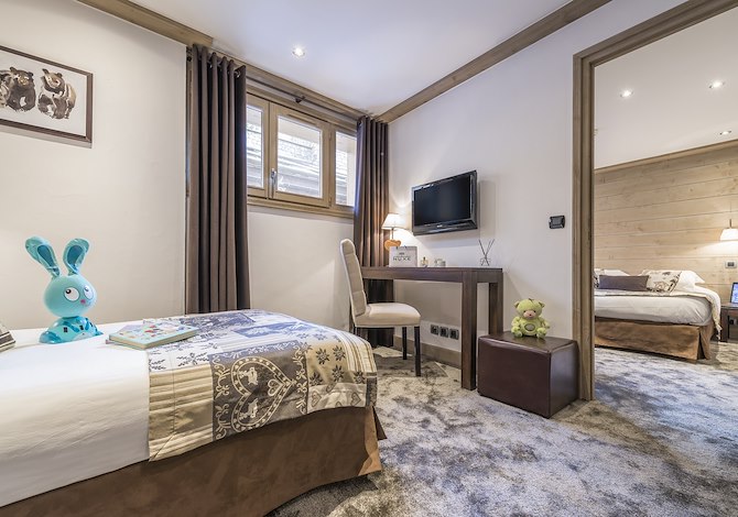 Chambre 3 personnes Famille Petit déjeuner - Hôtel La Chaudanne 4* - Méribel Centre 1600