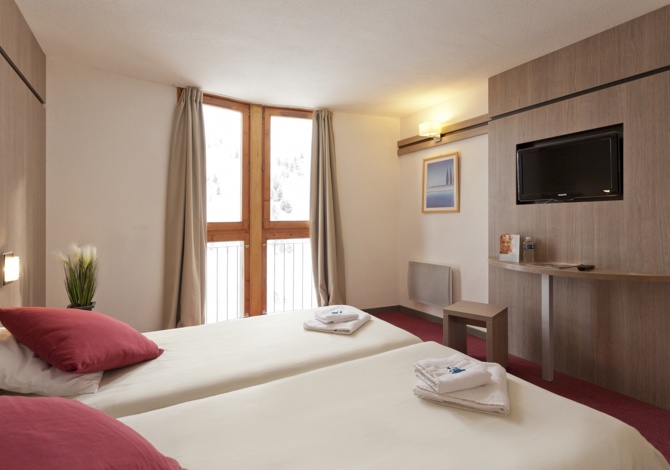 Chambre 2 Personnes en pension complète - Village Club MMV Les Mélèzes 4* - Pension incluse - Les Arcs 2000