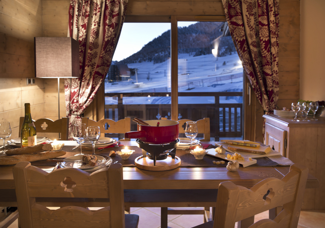 3 Pièces 6 Personnes - Résidence CGH & SPA - Résidence Le Chalet des Dolines 4* - Montgenèvre