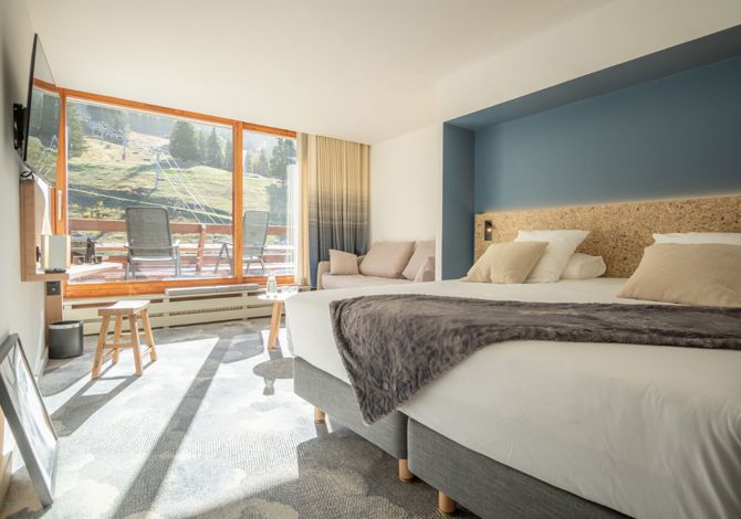 Chambre 4 personnes Supérieure Famille Panorama Demi Pension Tarif Flexible - Hôtel La Cachette 4* - Les Arcs 1600