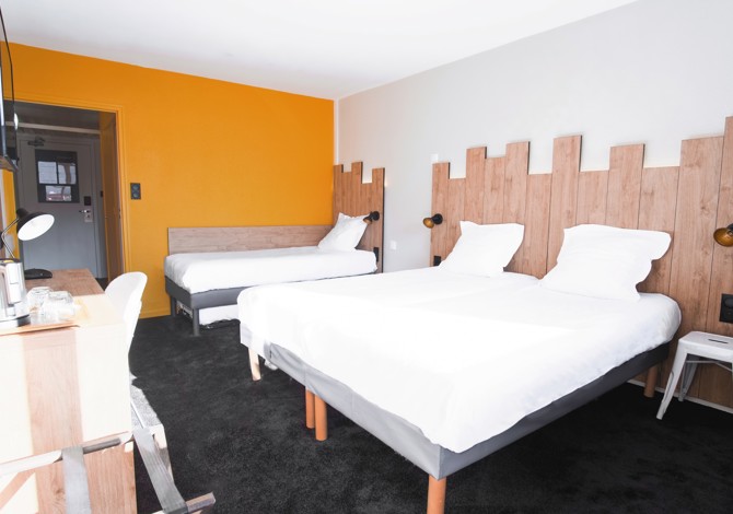 Premium Chambre 3 personnes Balcon pour 2 adultes en Demi pension - Hotel Les 2 Alpes L’Orée des Pistes - Les Deux Alpes Centre