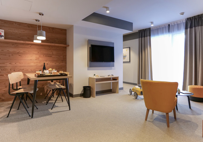 Suite 4 Personnes avec petit-déjeuner - Hôtel PlanB - Living Chamonix - Chamonix Sud