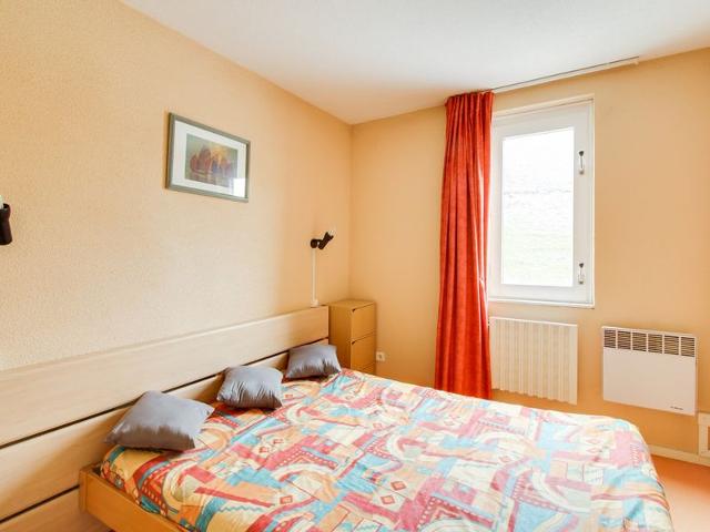 Appart 6 personnes, 1 chambre, pied pistes, balcon sud, La Mongie FR-1-404-60 - La Mongie