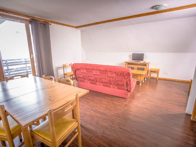 3 pièces 6 personnes FR4267.100.3 - Super-Besse