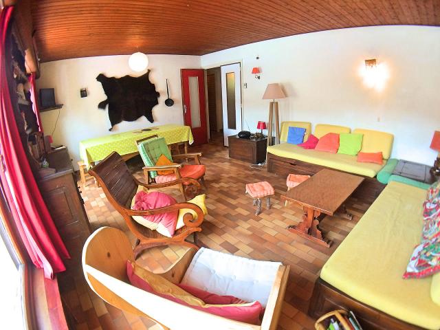 Dom Medi 61198 - Vars