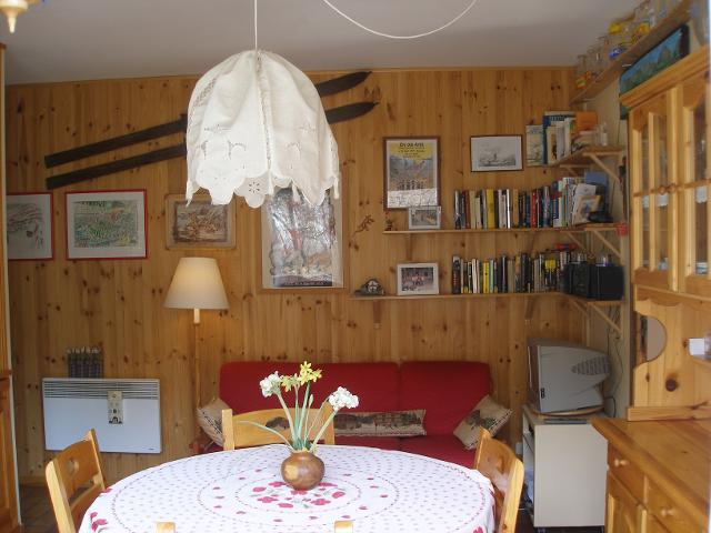 Les Jonquilles 63182 - Serre Chevalier 1400 - Villeneuve