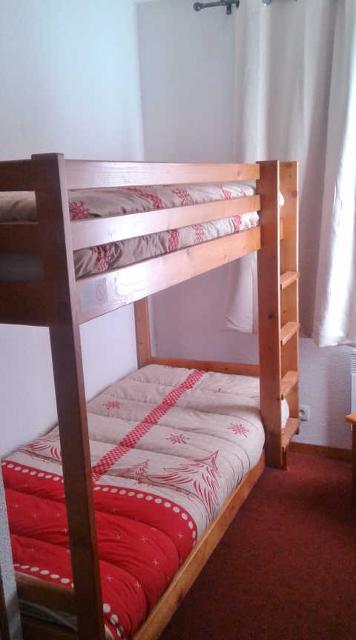 LES PISTES 53171 - Le Corbier