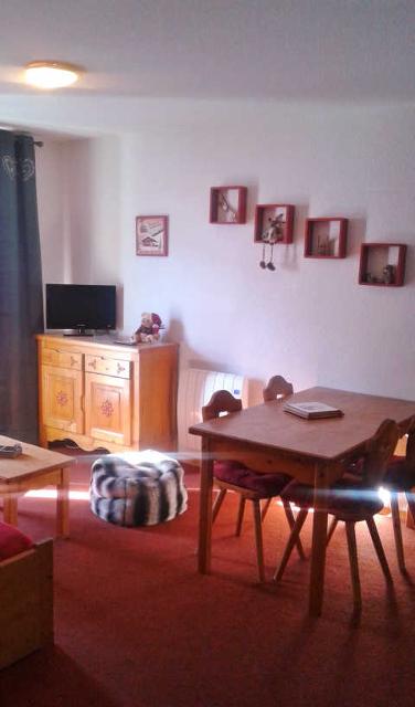 LES PISTES 53171 - Le Corbier