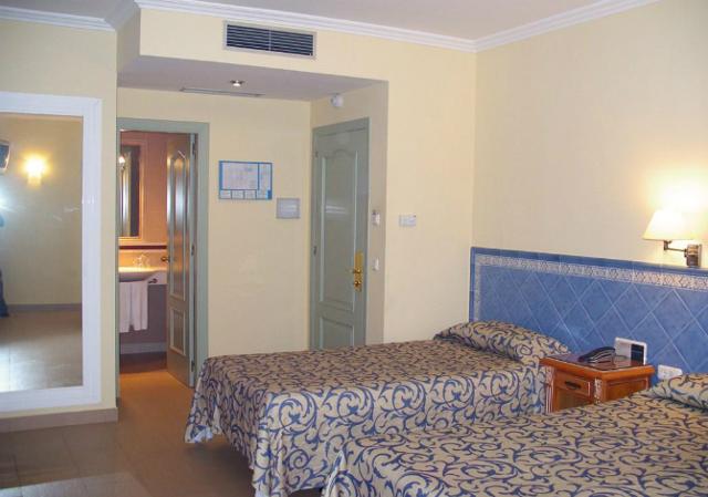 Hôtel Plaza Cavana *** - Nerja