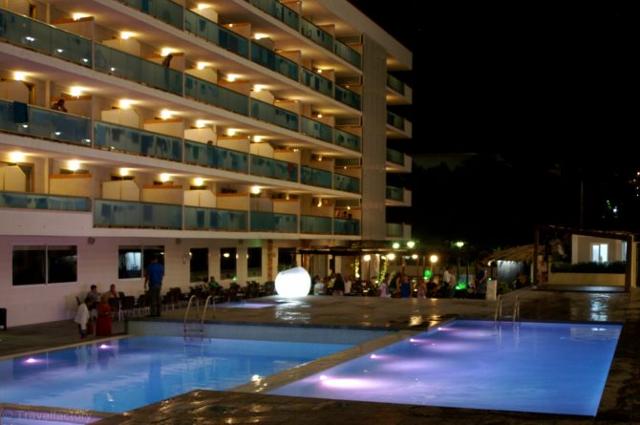 4R Salou Park Resort II 3* - Salou