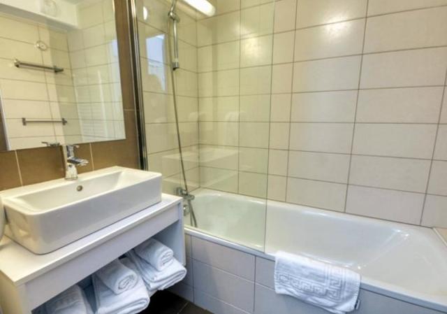 SOWELL RESIDENCES Le New Chastillon 4* - Isola 2000