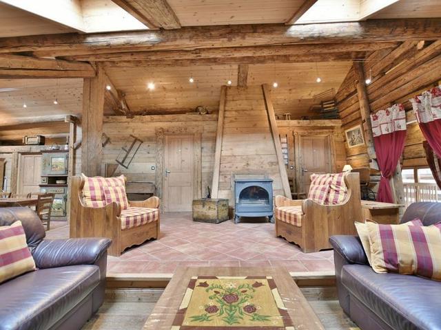 Appartement 5 étoiles pour 12 pers, ferme rénovée avec jacuzzi, à 200m du centre et ski-bus FR-1-391 - Le Grand Bornand