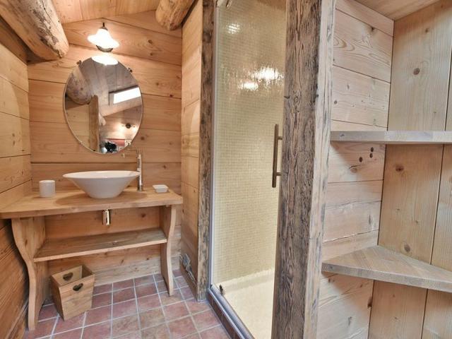 Appartement 5 étoiles pour 12 pers, ferme rénovée avec jacuzzi, à 200m du centre et ski-bus FR-1-391 - Le Grand Bornand