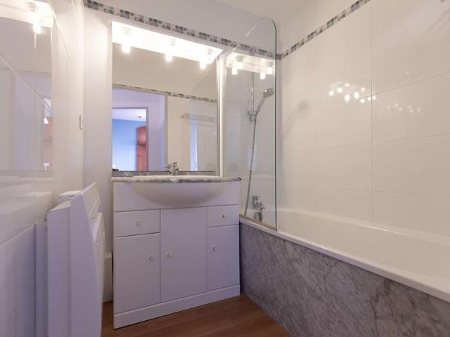 Duplex 7 Pers avec Piscine Couverte, Fitness et Parking, à 400m des Pistes et Proche Centre FR-1-404 - La Mongie