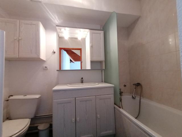 LA DAME BLANCHE - Saint François Longchamp