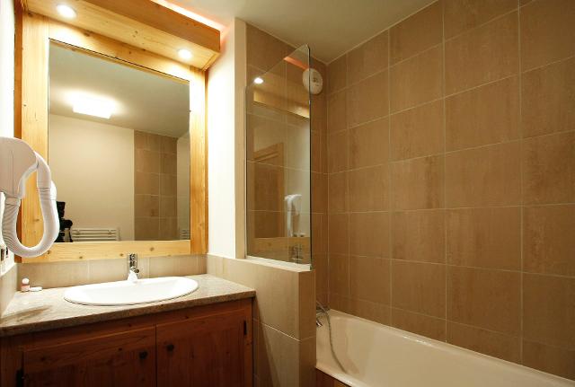 Appartements Le Val Ecrins 56000687 - Les Deux Alpes Centre