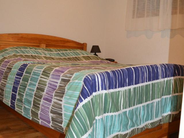 2 PIECES CABINE PLEIN CENTRE DE STATION - Les Angles