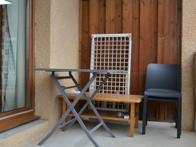 2 PIECES - Les Angles