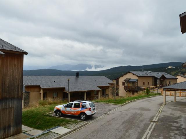 2 PIECES - Les Angles